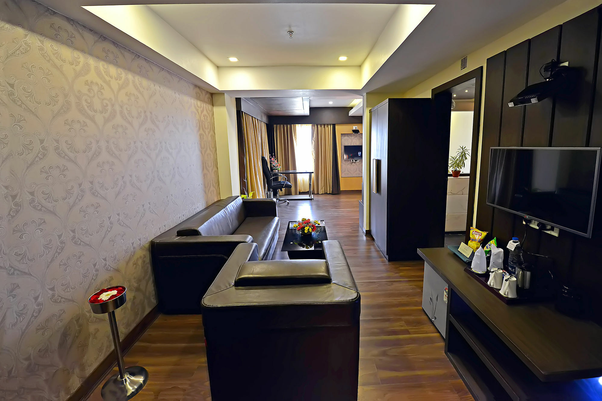 Ethnotel, Kolkata Airport Exteriör bild